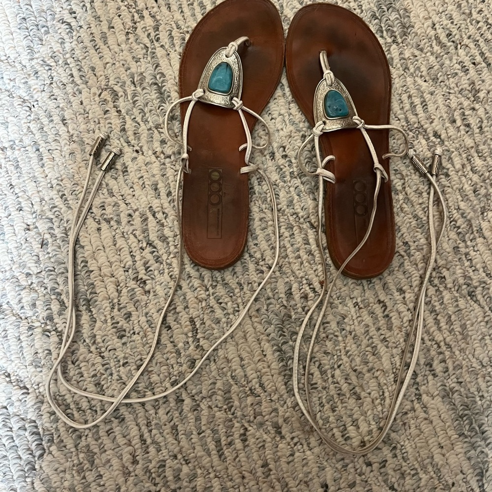Gladiator Flats - Picture 2 of 3